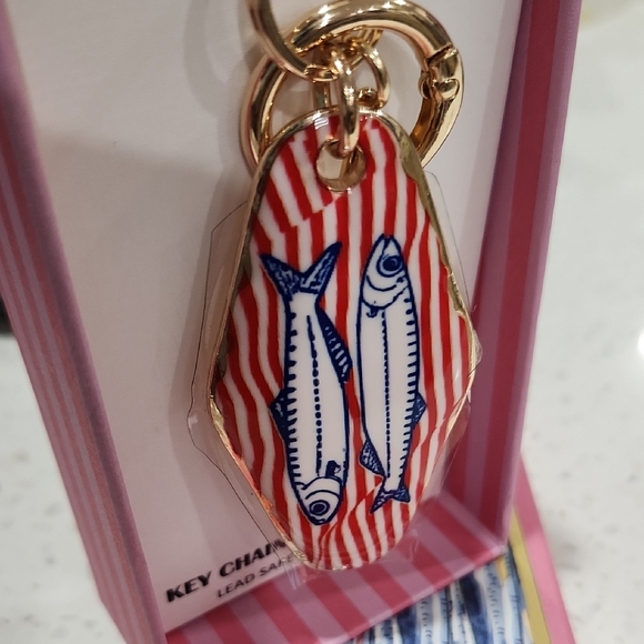 🔹️ Piper k 🔹️Red and White Sardines Fish Key Chain & Bag Charm ✨️🐟 - Picture 5 of 5